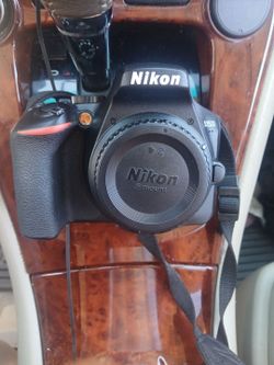 Nikon D3500 camera