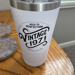 Vintage 1971 Tumbler New
