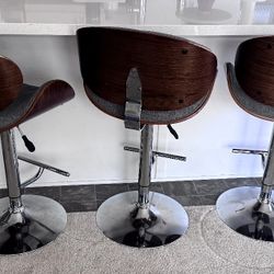 3 Barstools