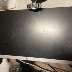 2 21” Monitors 