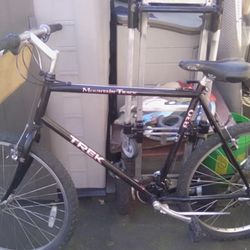 Trek Mountain Bike 