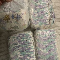 Newborn/size 1 Diapers 