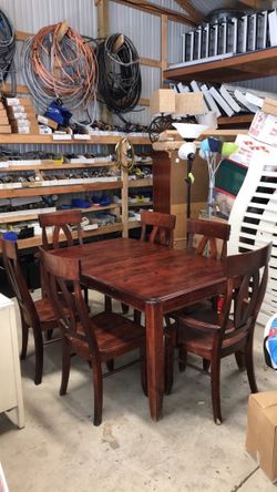 Kitchen table/chair set 6chairs