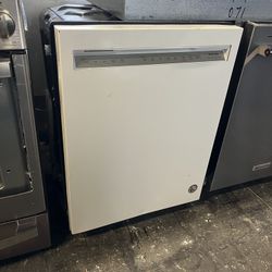 KITCHEN AID WHITE DISHWASHER