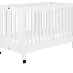 Babyletto Maki Full-Size 2-in-1 Portable Folding Crib with Toddler Bed Conversion Kit in White, Greenguard Gold Certified