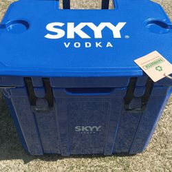 New! Skyy Sasquatch Rolling Cooler