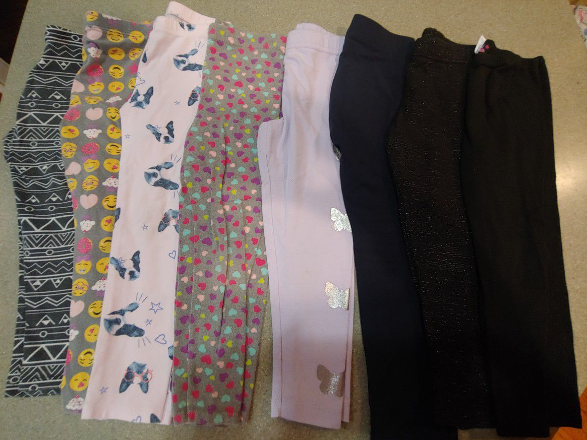 Girls Clothes Size 5T and 6 (35 items)