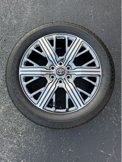 TOYOTA TUNDRA CAPSTONE 2025 WHEELS AND TIRES
