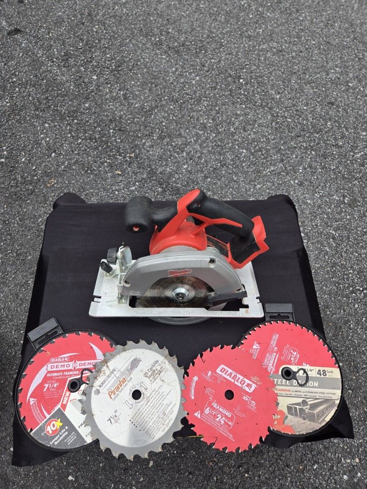 Milwaukee Circular Saw M18