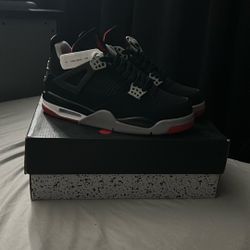 AIR JORDAN 4 RETRO