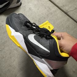 Kobe Shoes Size 10