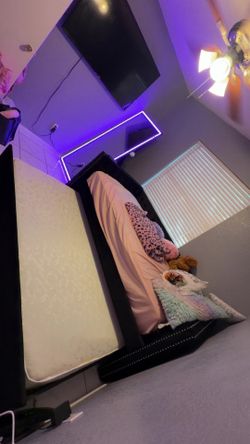 Bedroom set
