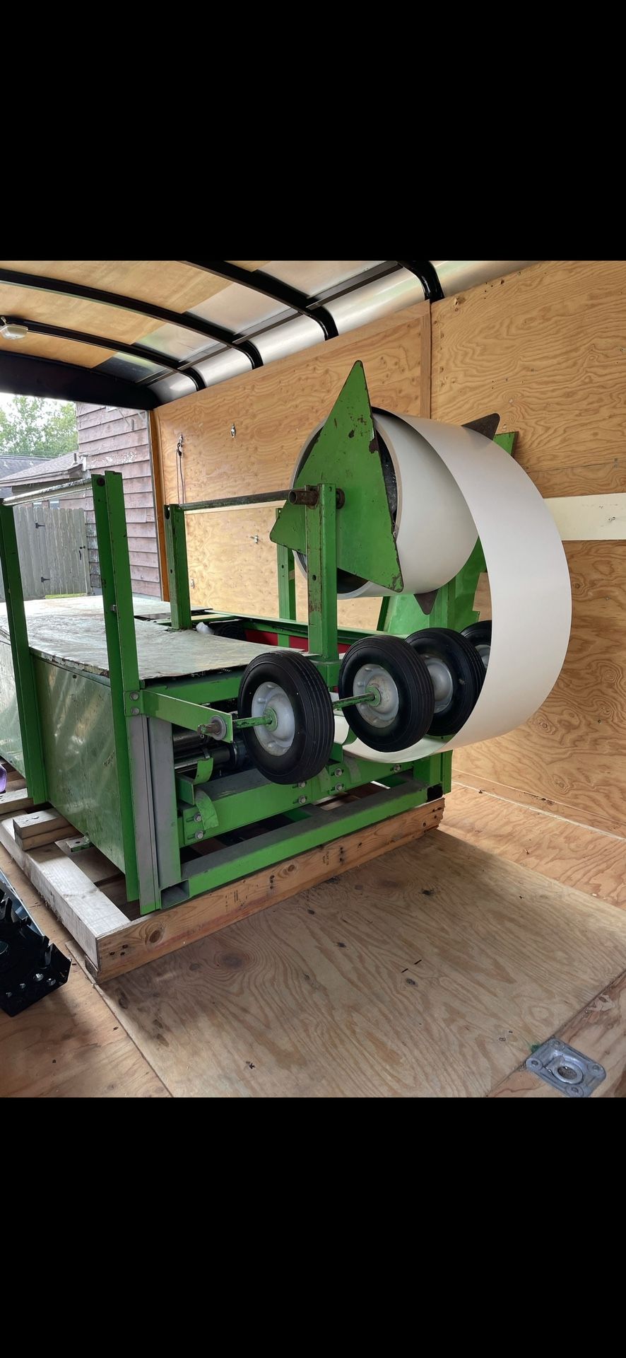 Seamless Gutter Machine