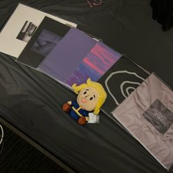 Whirr Retail Bundle 6 LP’s