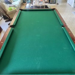 Pool table 