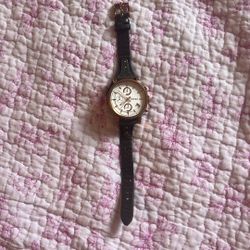 FOSSIL GENUINE LEATHER WATCH