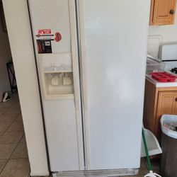 Whirlpool Refrigerator 