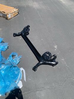 Rear crossmember Subframe Axle Toyota PriusC 12-18 Yaris 05-16 Scion XD 07-14