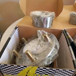 Wheel Hub w Bearing Assembly 