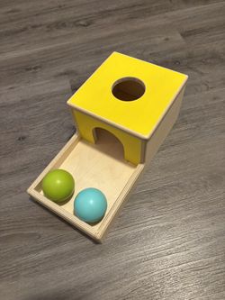 Lovevery Ball Drop Box 