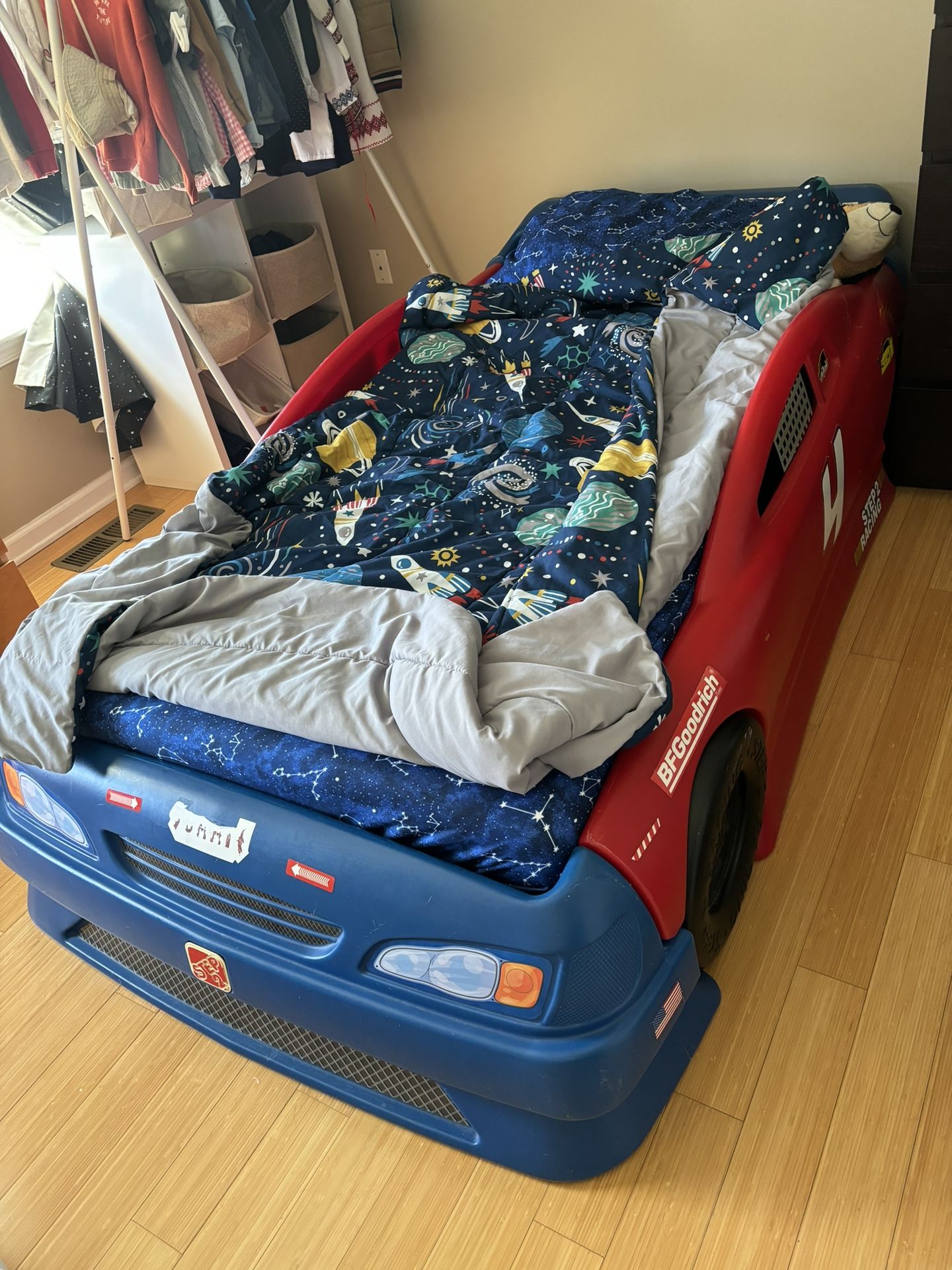 Kids Race car Bed Twin 