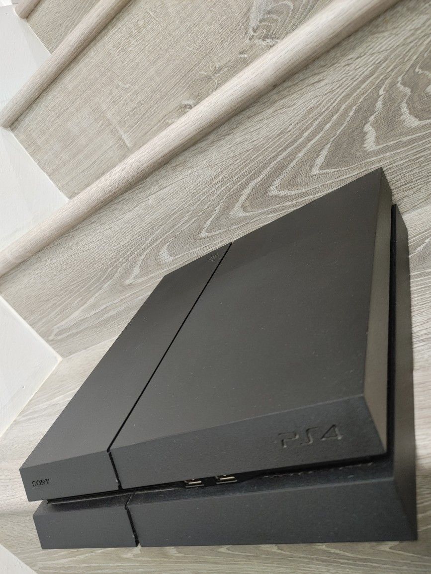 Sony PlayStation 4 PS4 500GB Original Matte Black CUH-1215A System