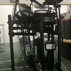 Simmons Titan 50 B-EX Expanded Electronic Drum Kit With Mesh Pads & Bluetooth