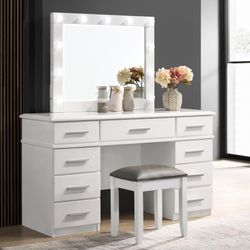 Nice vanity set