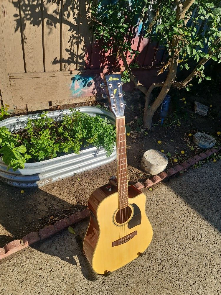 Ibanez Acoustic /Electric Built In Tuner