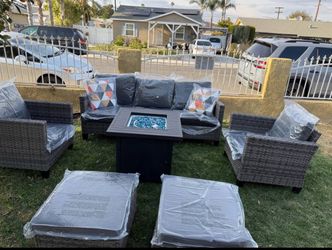 Patio furniture set outdoor new in the box