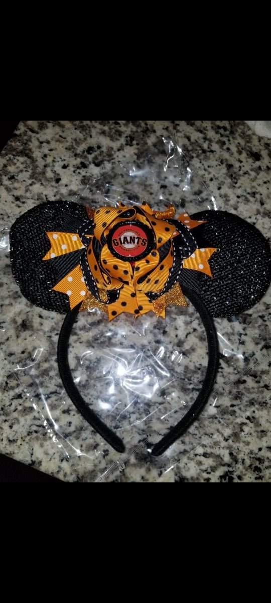 Disney Mickey Mouse Giants Ears 