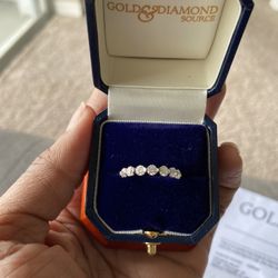 1.0 Ctw 7 Stone Floating Diamond Wedding / Anniversary Band