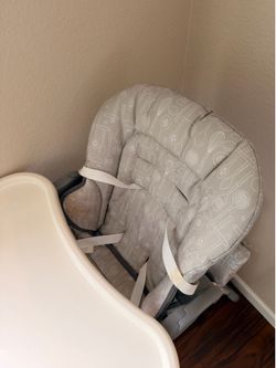 Highchair, barely used by Graco
