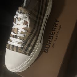Burberry Shoe