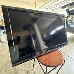 Sharp LC-40E67U Aquos E 40" LCD TV