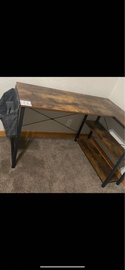 Corner Desk EXCELLENT CONDITION