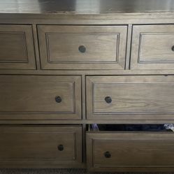 7 Draw dresser With Mirror 