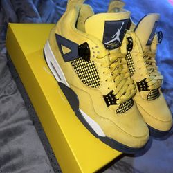 Jordan 4 Lightning 