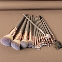 Makeup Brush Set — Brown Handles
