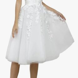 Women Scoop Sleeveless Lace Short Wedding Dresses for Bride Knee Length