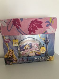 Disney princess Twin sheet set.