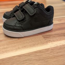 Nike Toddler Shoes 5c