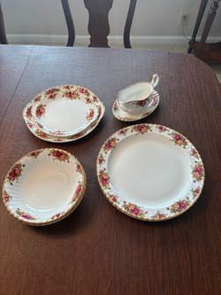 Royal Albert Old Country Roses Bone China - Platters, Serving Pieces & Extras - Priced Individually in Description