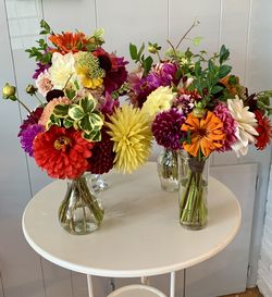 Flower bouquets—Dahlias and Zinnias