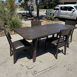 Dining Set DELIVERY AVAILABLE 