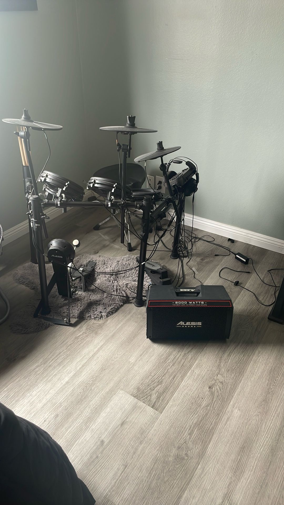 alesis nitro mesh electric drumset
