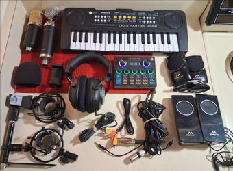 Podcast/Studio Equipment Bundle