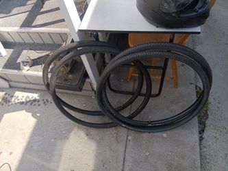 Bicycle tires