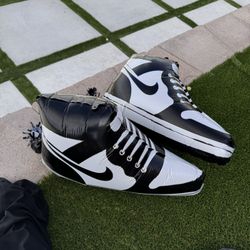 Party Foil Balloon Nike Dunk 