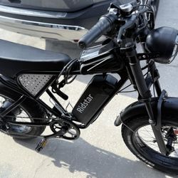 E Bike Brand New ONLY 50 Miles 
